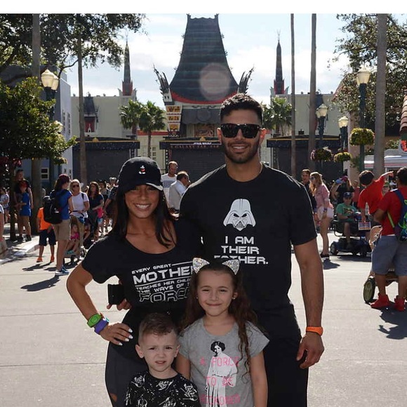 Meet your Posher, Carissa - Picture 3 of 8